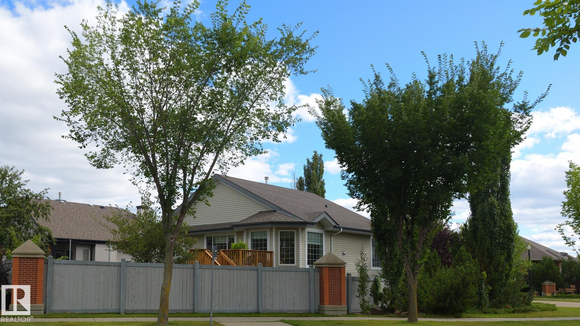 60 LAURALCREST Place