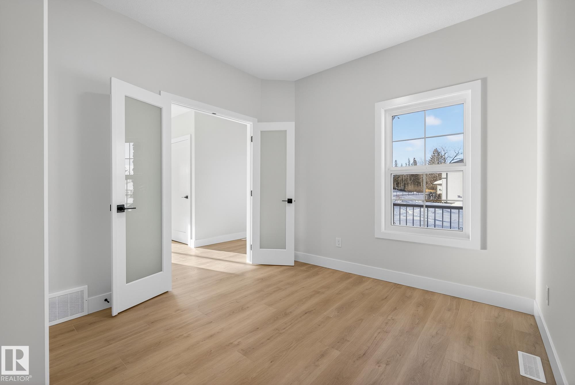 70 Hemingway Crescent