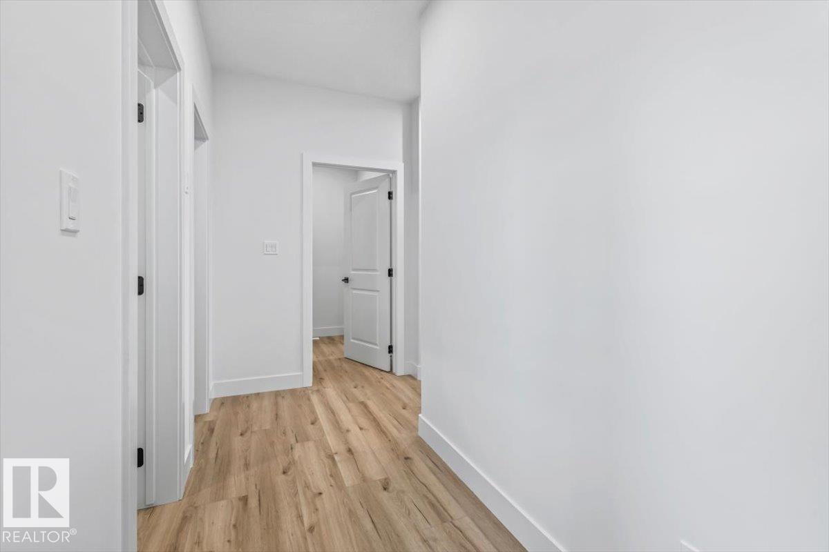 25 Foxtail Road
