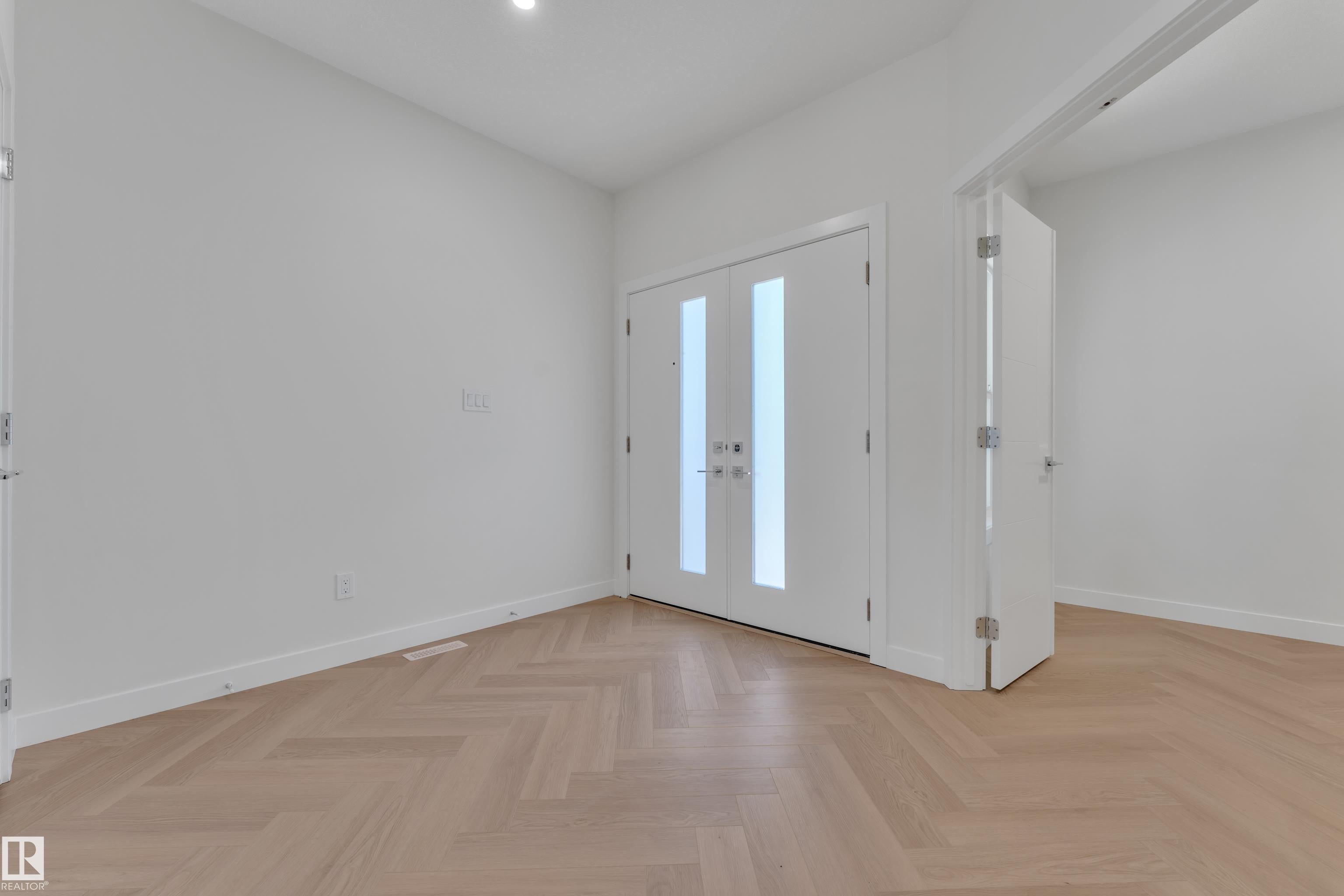 379 Linden Loop