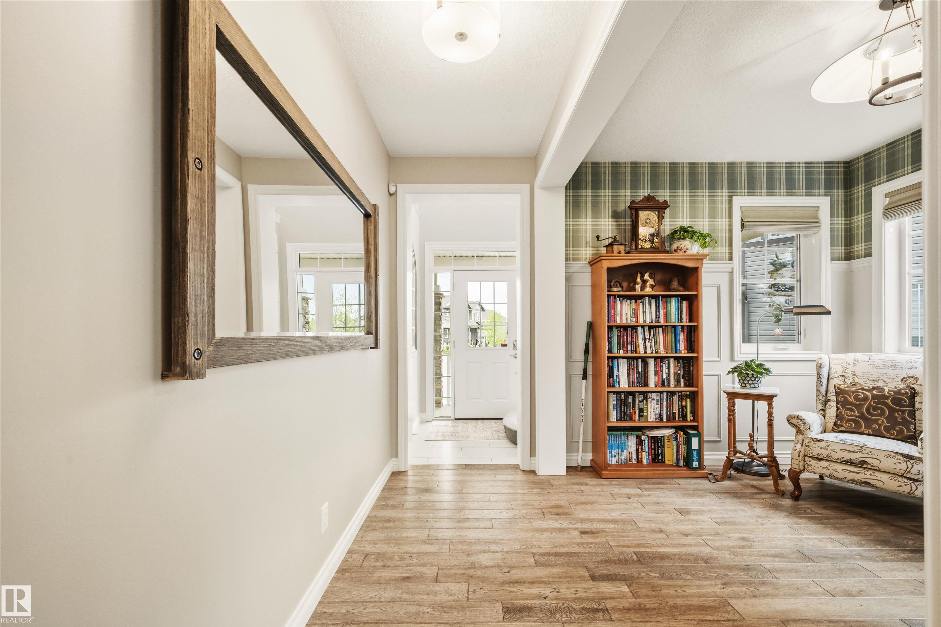 127 ROSEMOUNT Court