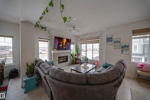 2215 24 Street 62 Edmonton AB T6T 1A6