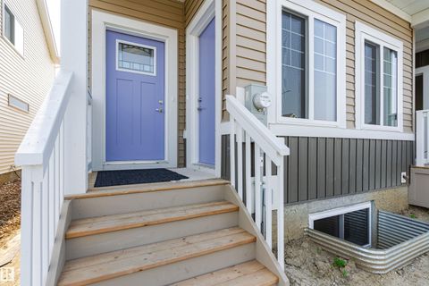 7230 ROSENTHAL Drive Edmonton AB T5T 7W9