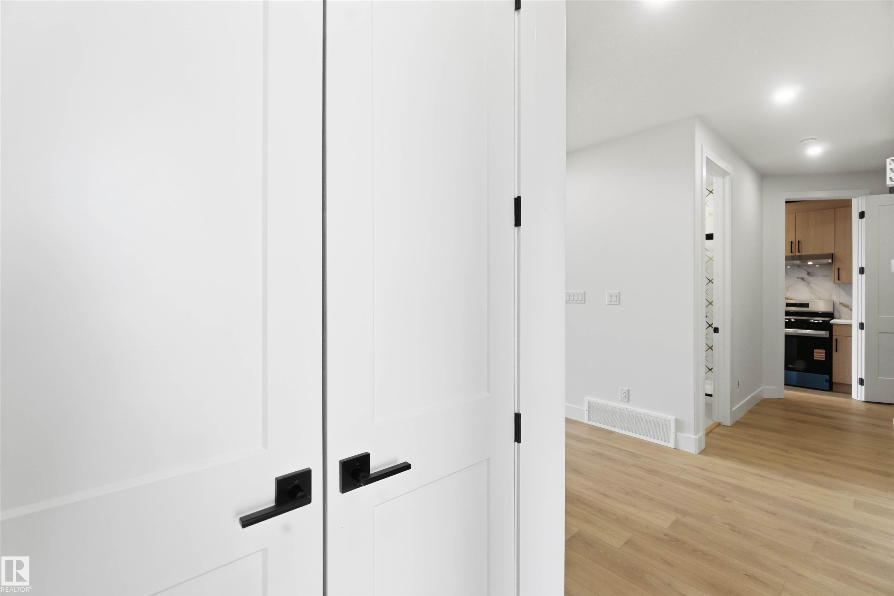 417 PINE Point(e)
