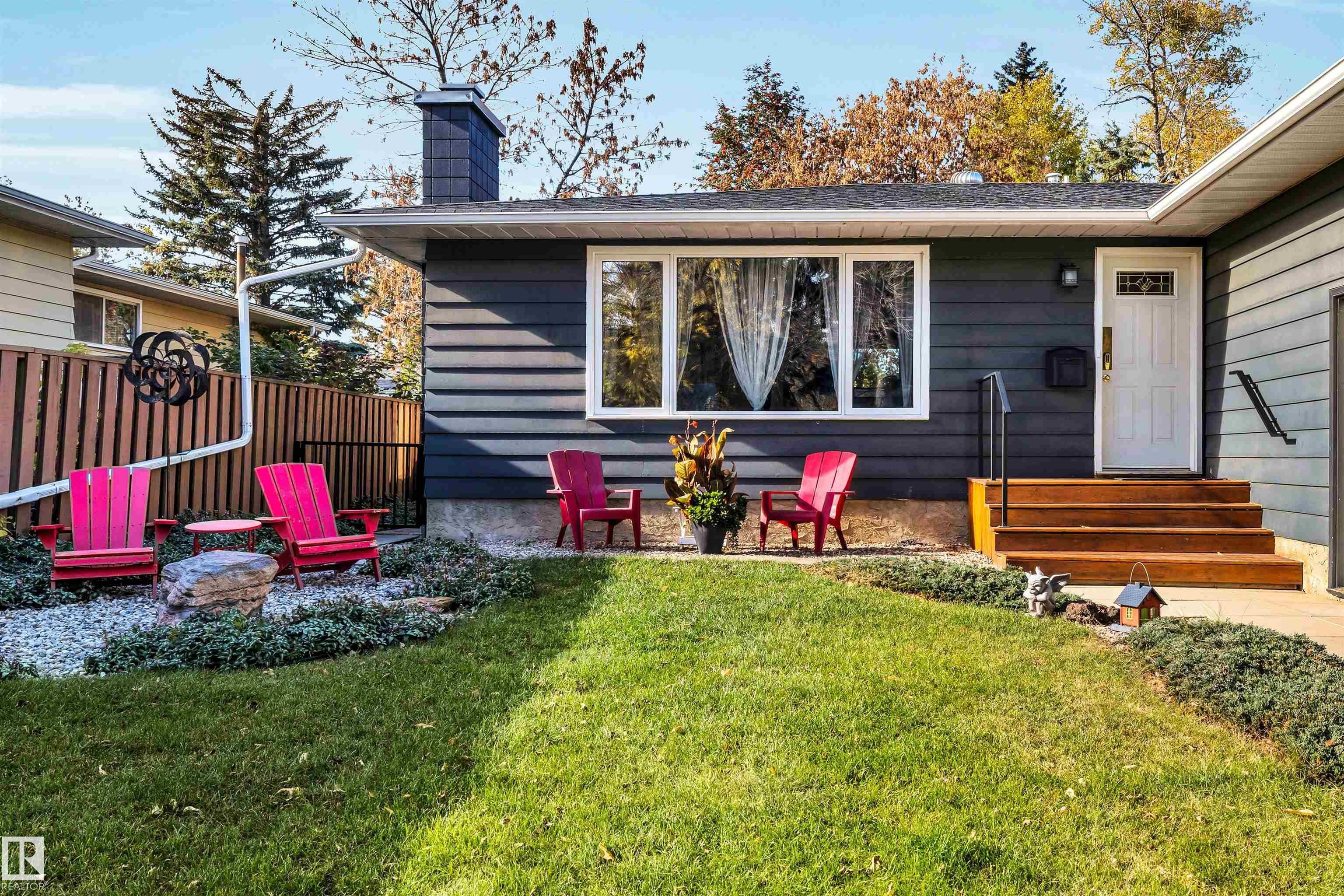 40 GLENHAVEN Crescent