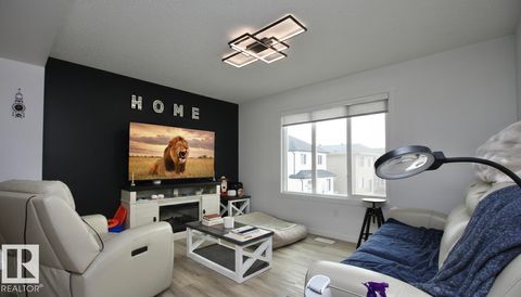 253 MARQUIS Boulevard Edmonton AB T5Y 4E7