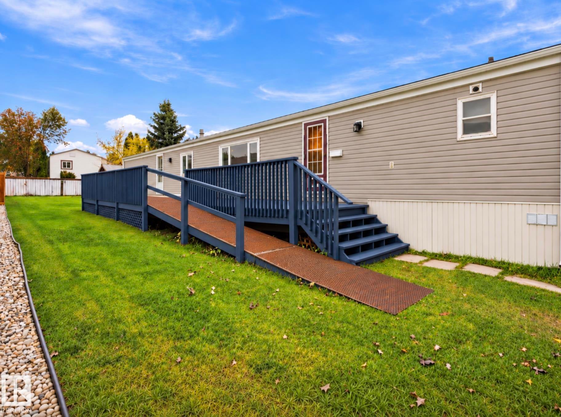 2664 Lakeview Dr
