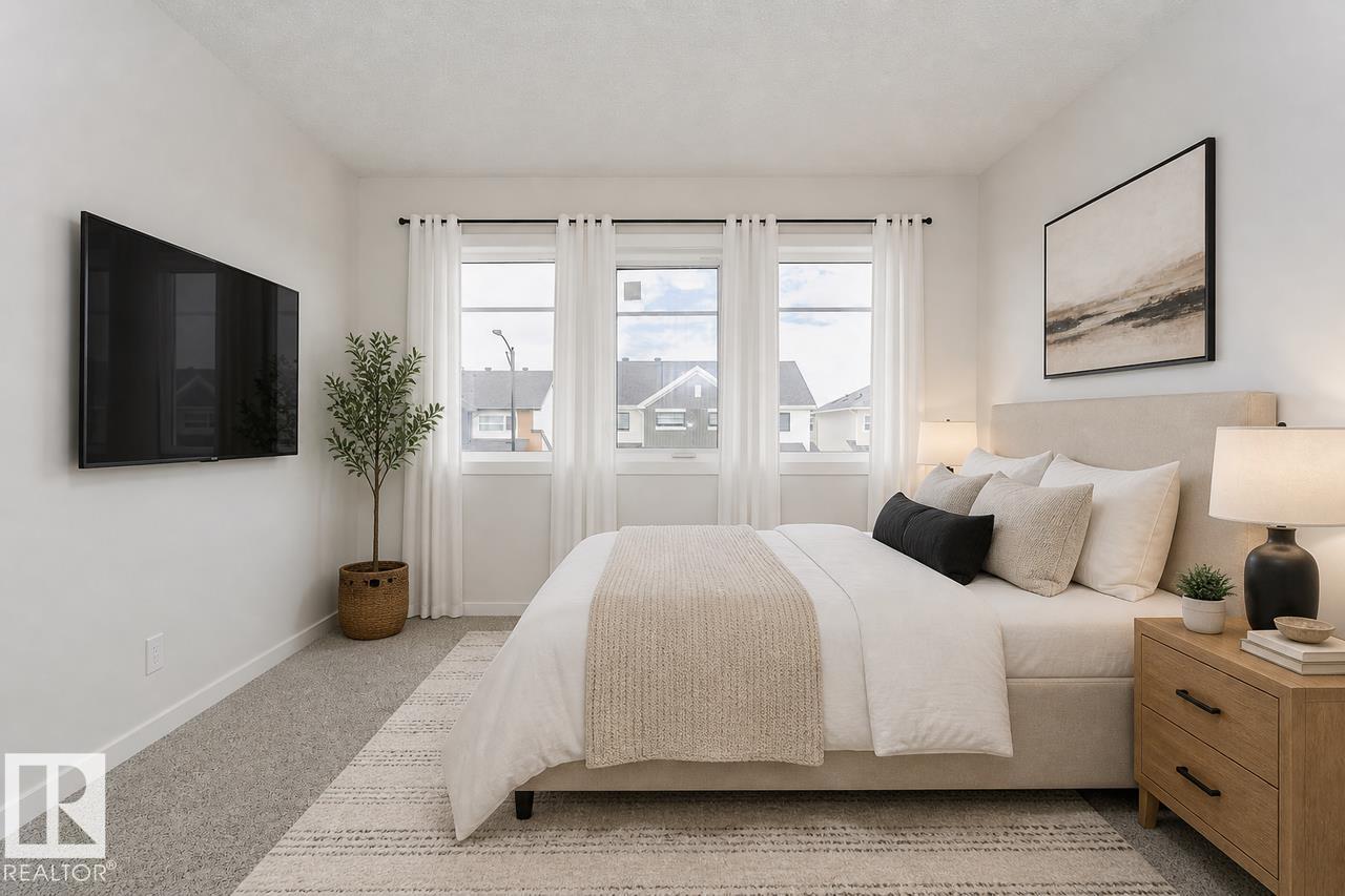 7 Clichy Close