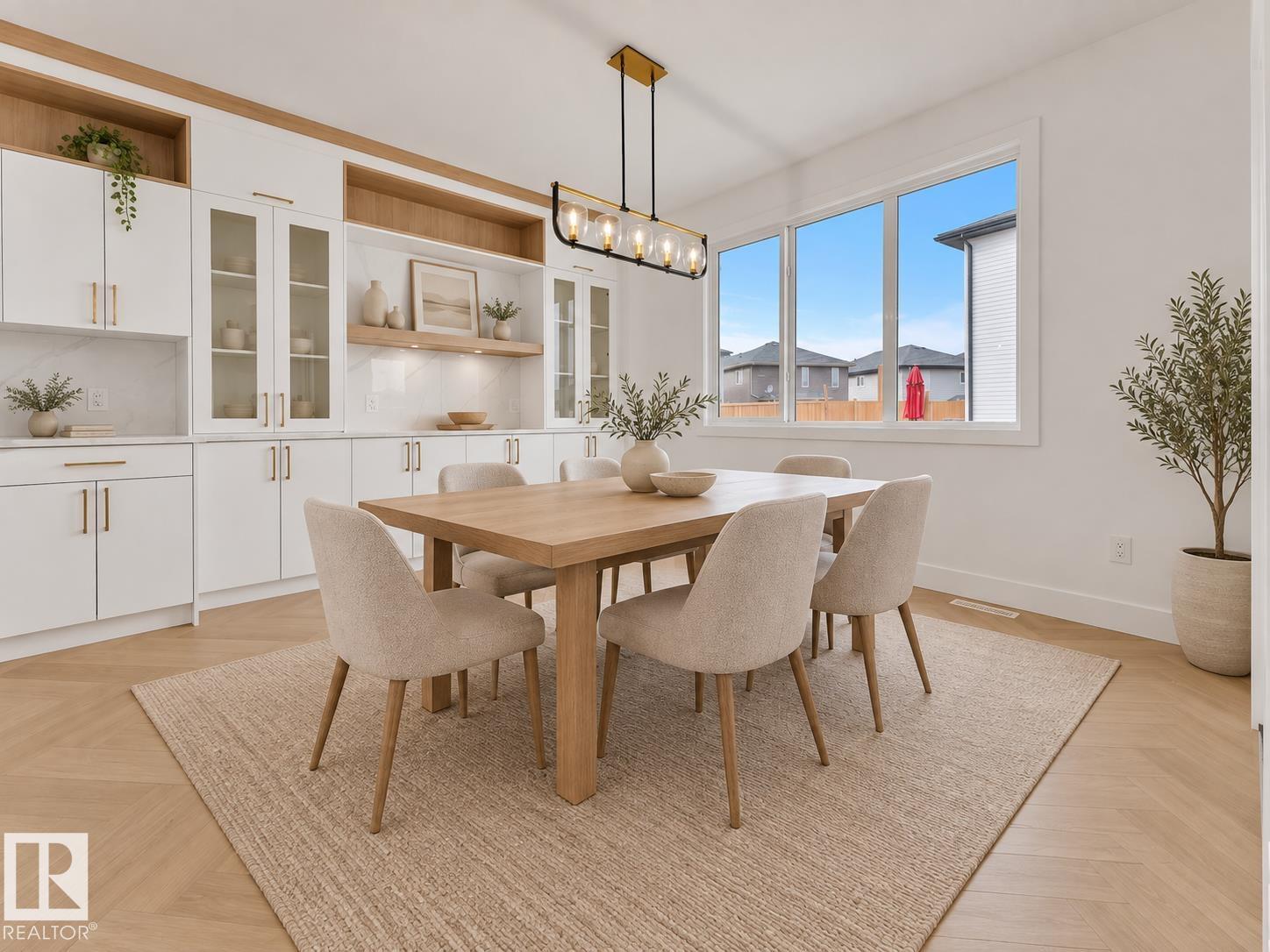 12 DALQUIST Bay
