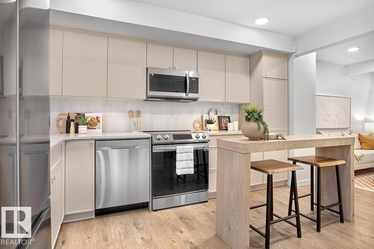 206 MARQUIS Boulevard