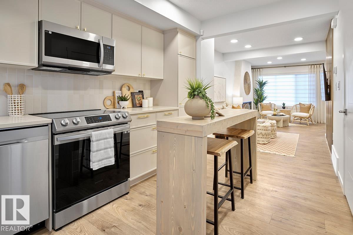 206 MARQUIS Boulevard