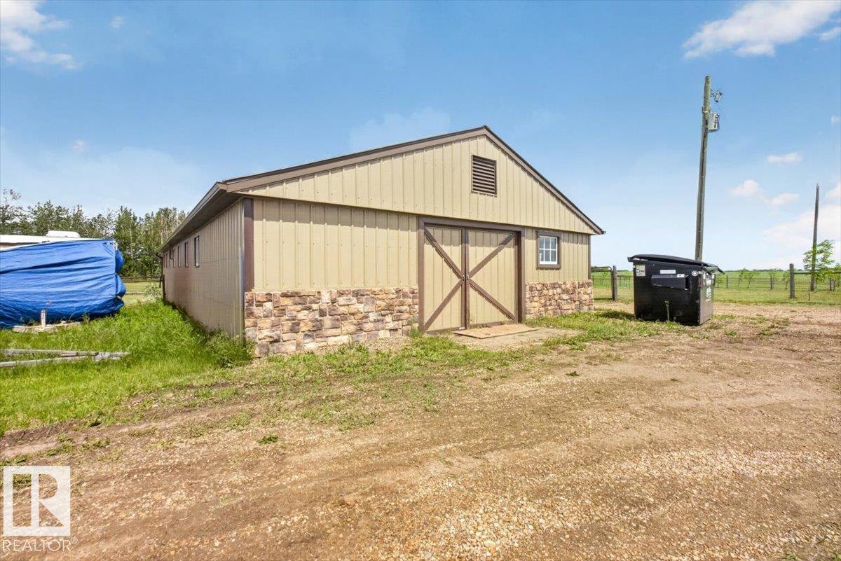 57312 RGE ROAD 255