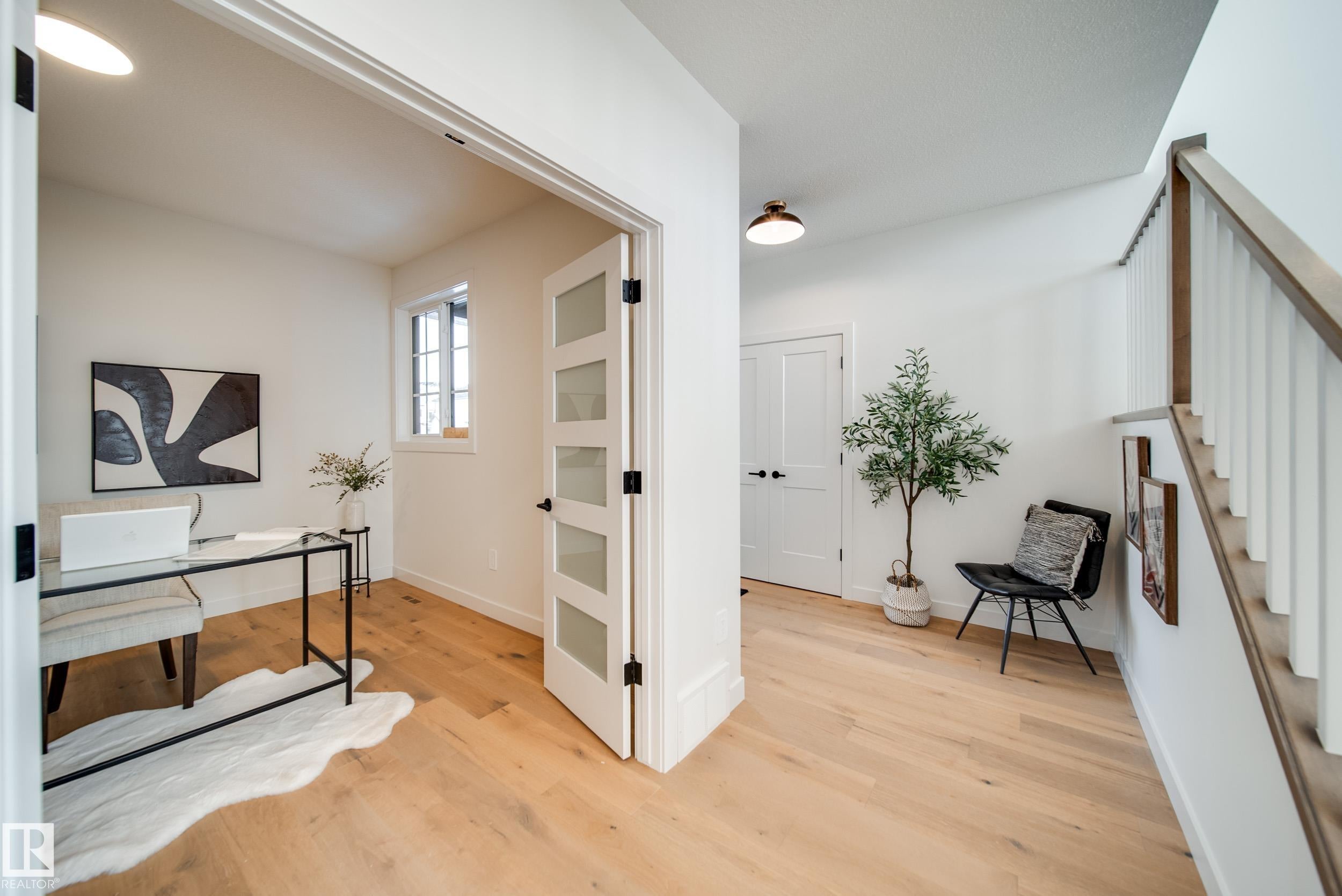 73 Chartres Close