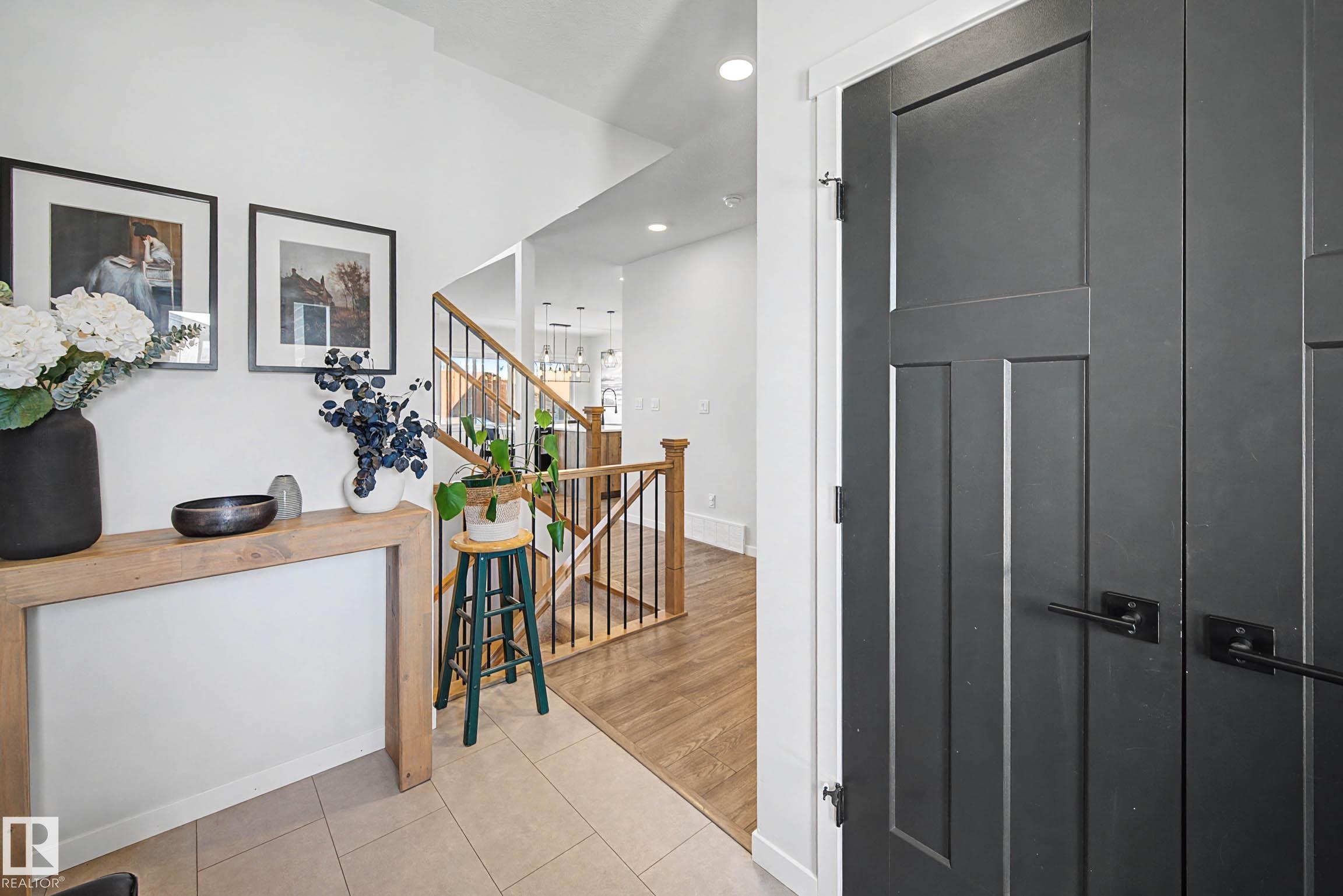 34 RIVERHILL Crescent
