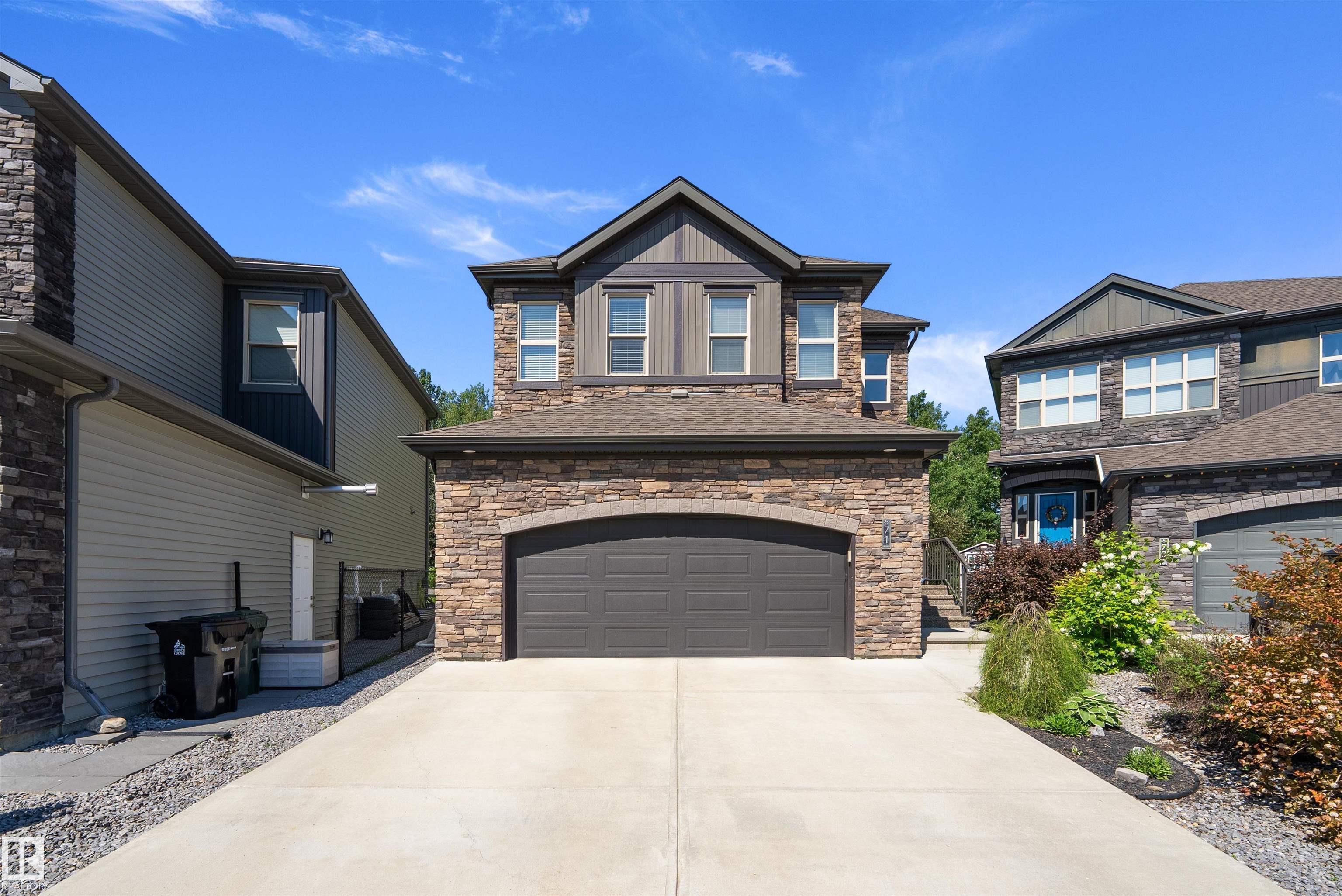 71 GREENBURY Manor