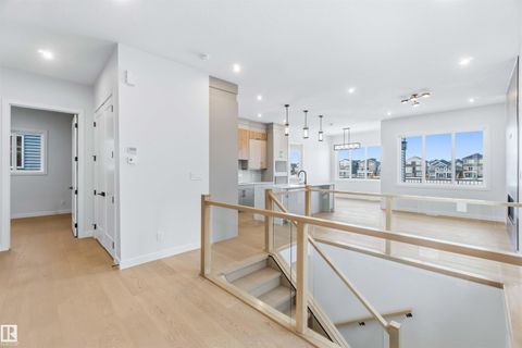 72 ELDRIDGE Point(e) St. Albert AB T8N 8C4