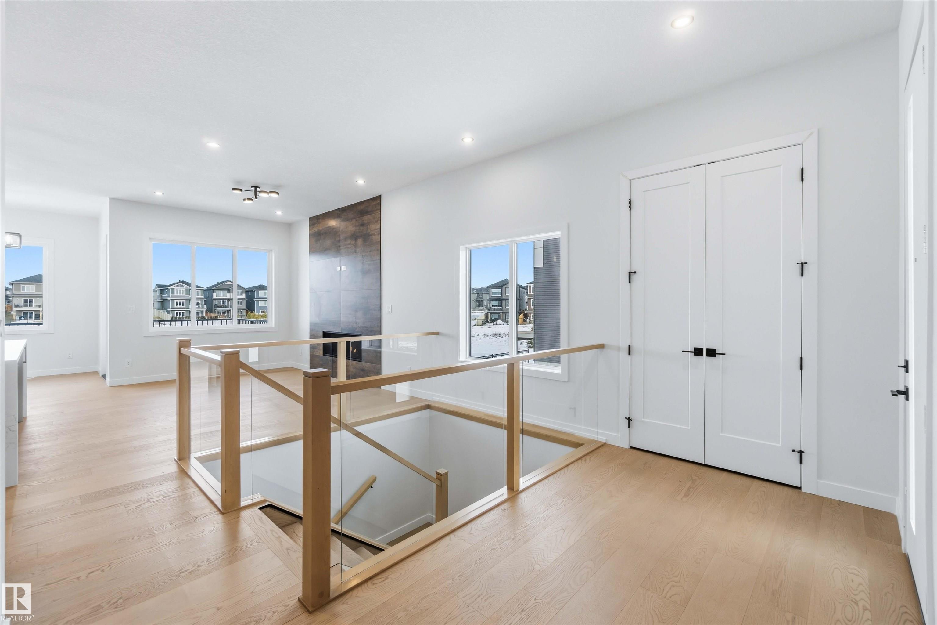 72 ELDRIDGE Point(e)