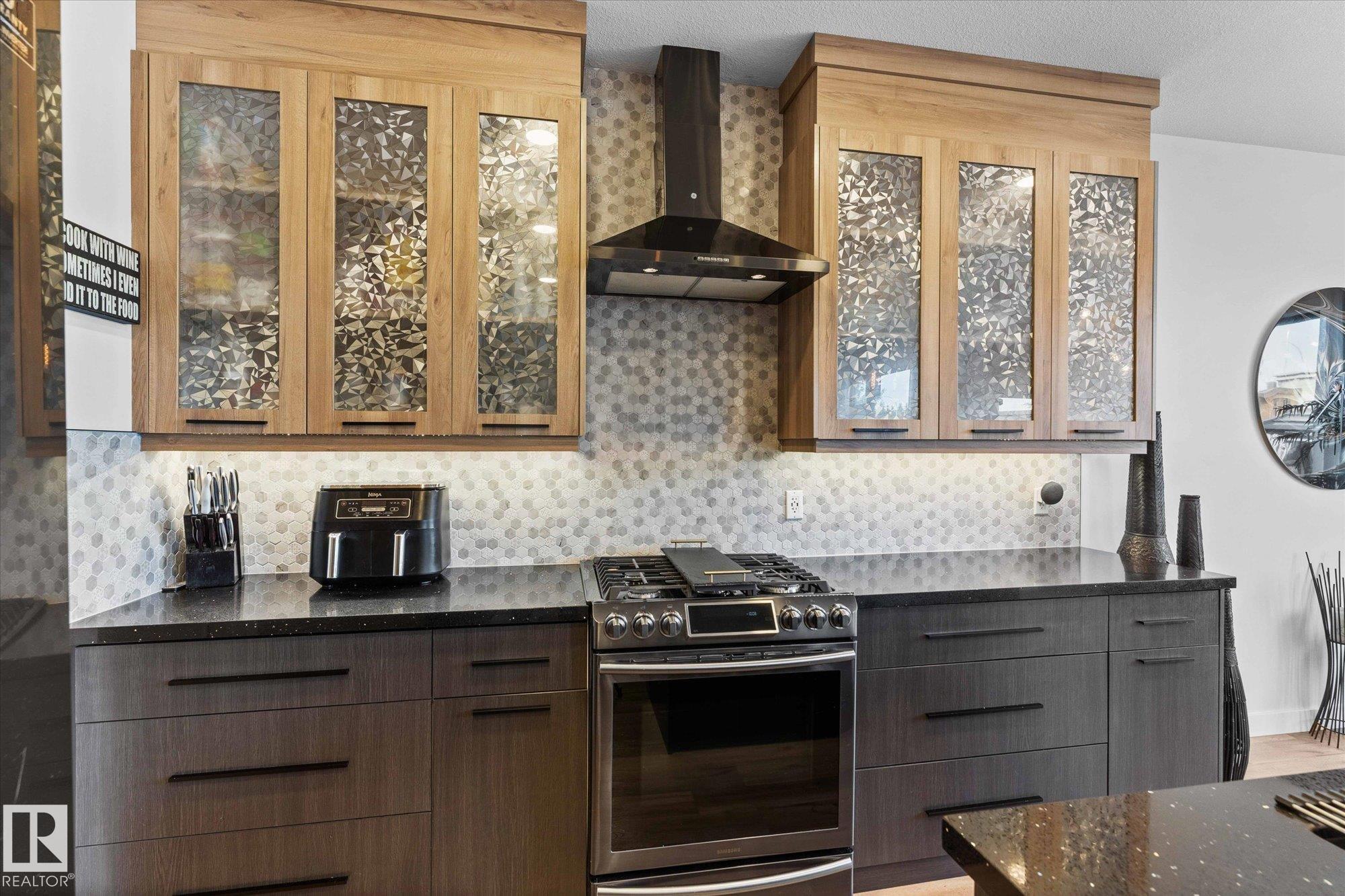 9 Brunswyck Crescent