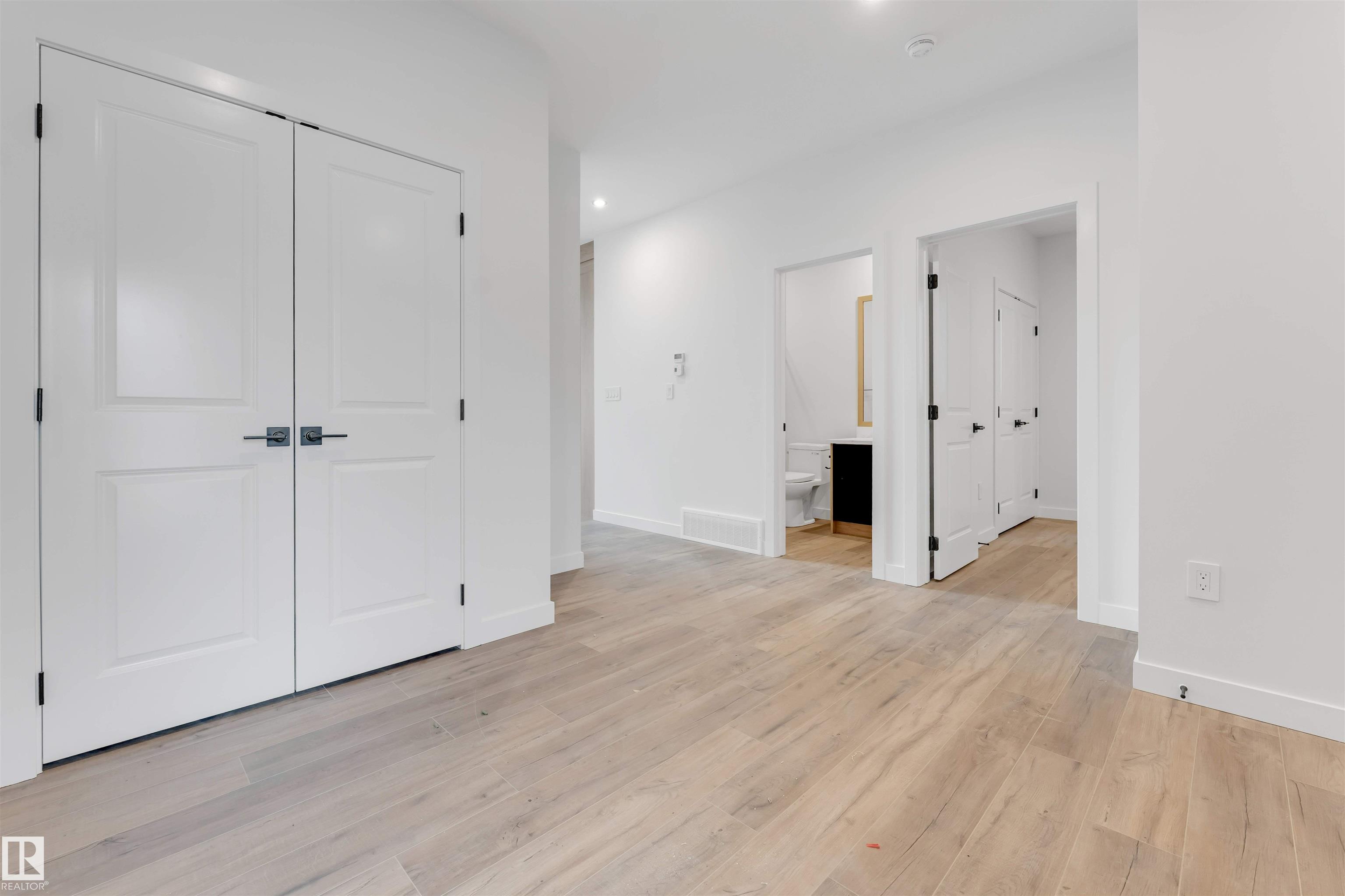 20 MEADOWGROVE Landing