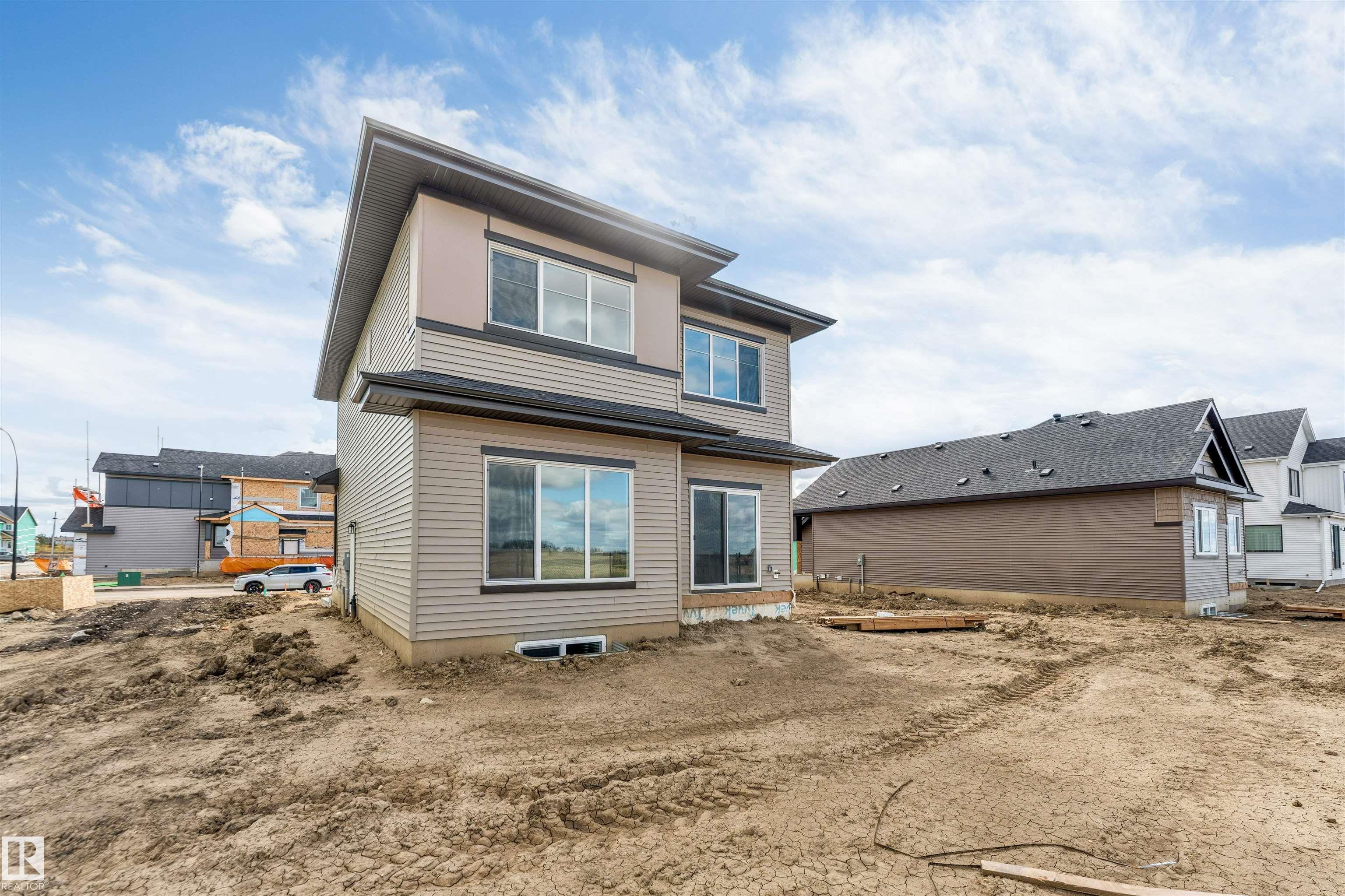 523 Ashgrove Circle