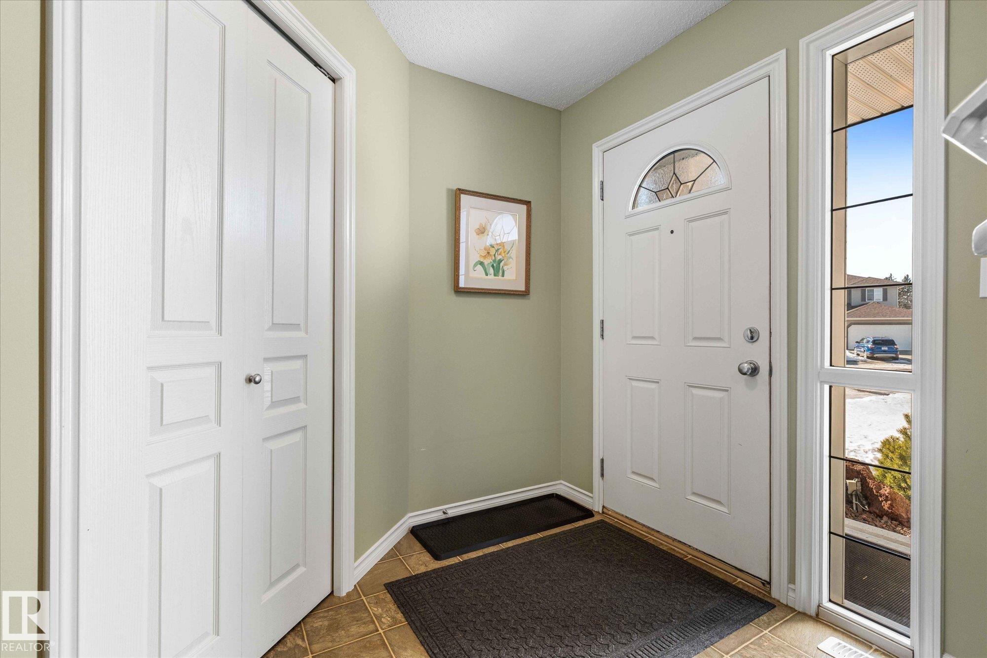 68 GREYSTONE Crescent