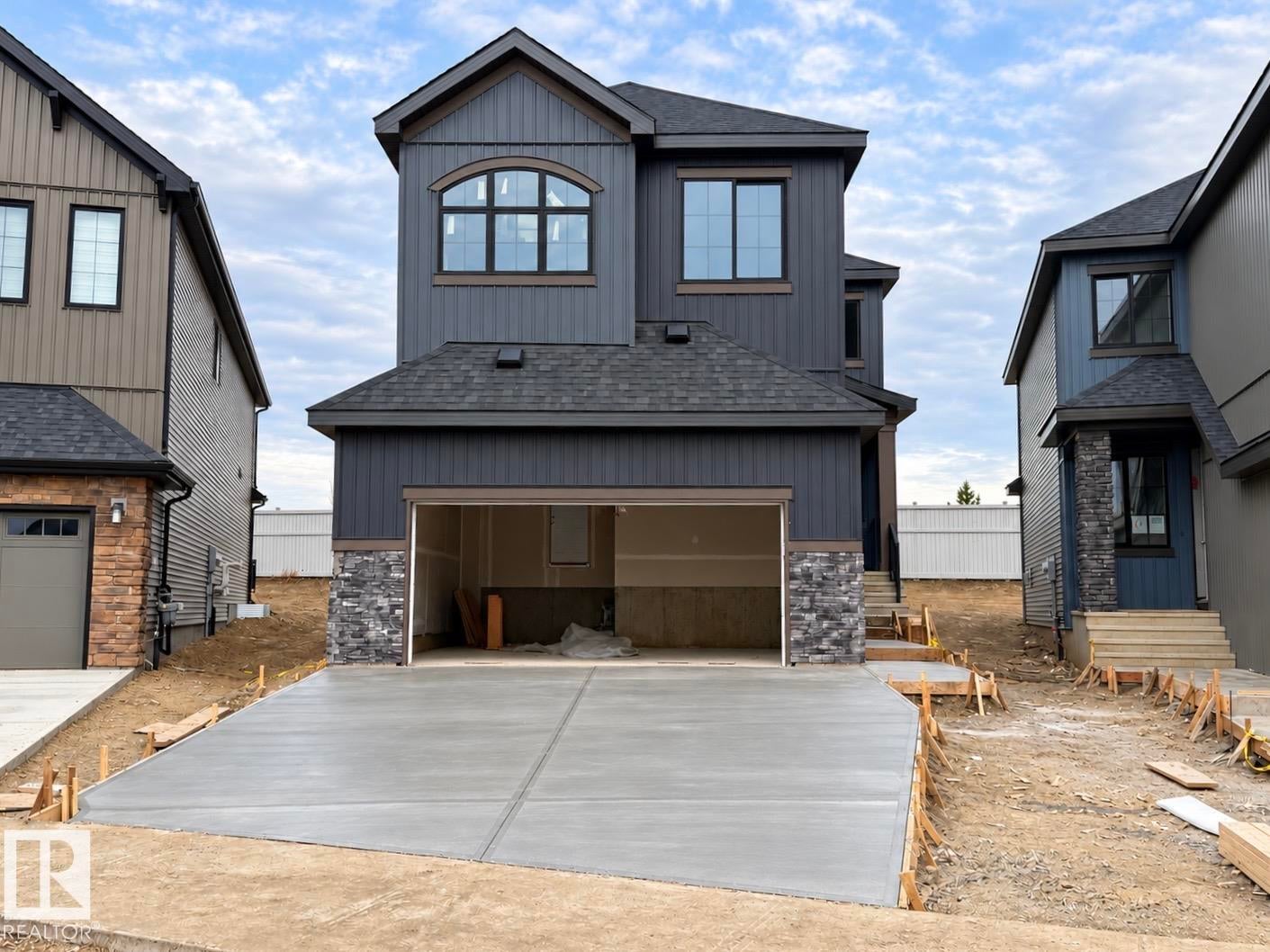 67 Chartres Close
