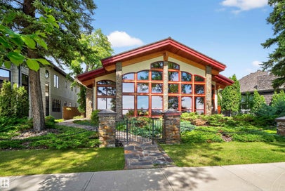 12 WELLINGTON Crescent Edmonton AB T5N 3V2