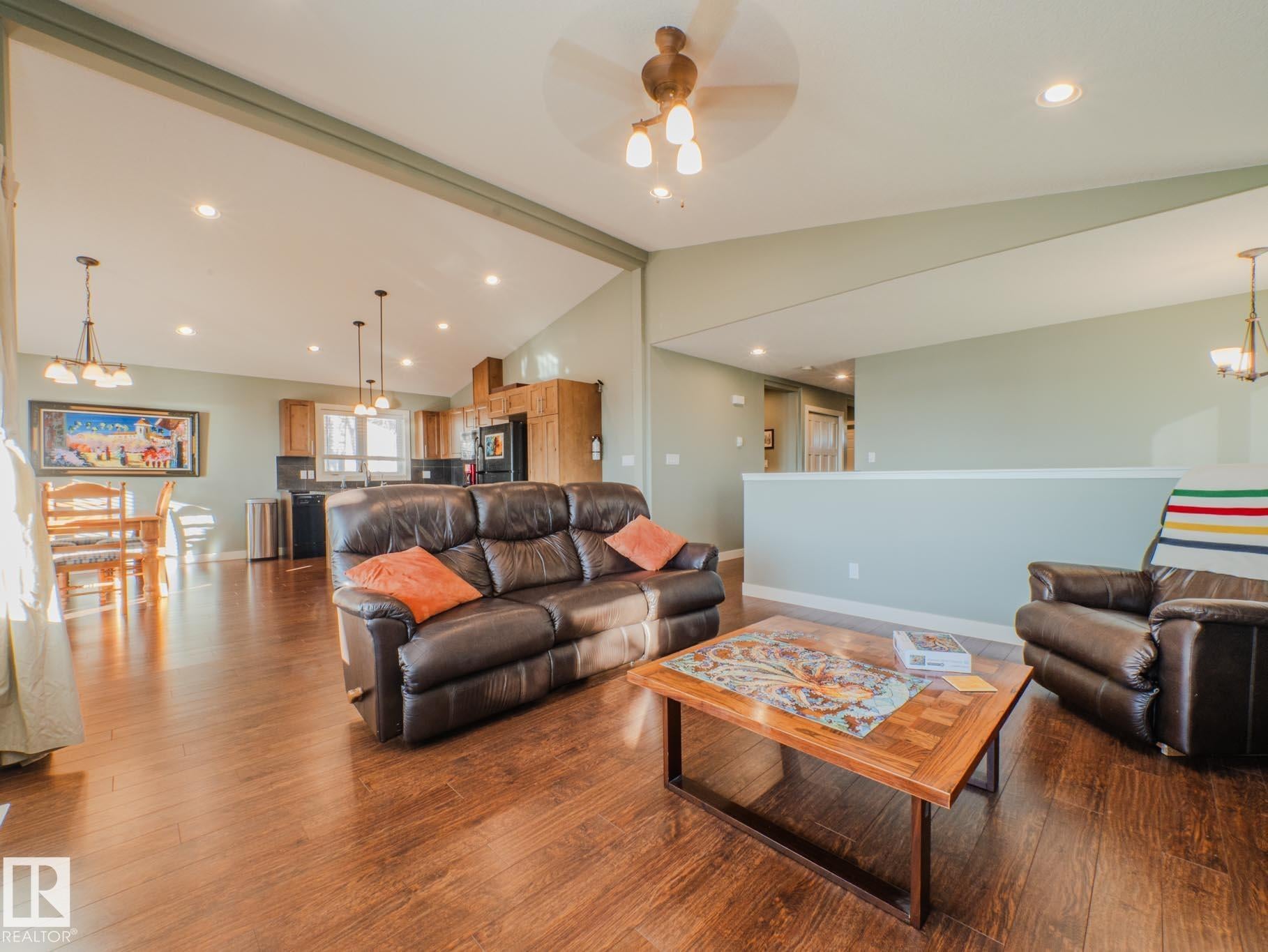 55101 STE. ANNE Trail 521