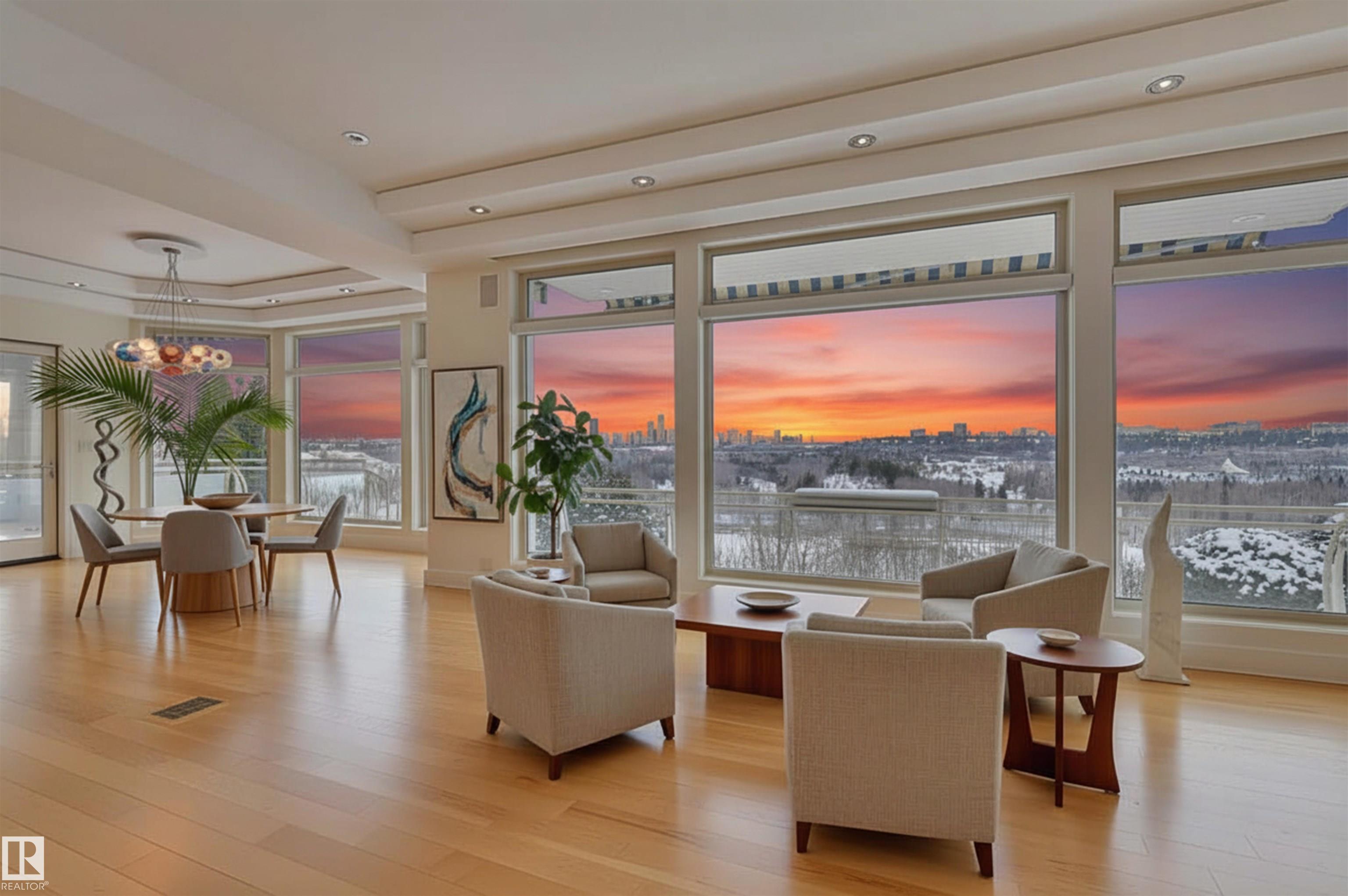 28 RIVERSIDE Crescent