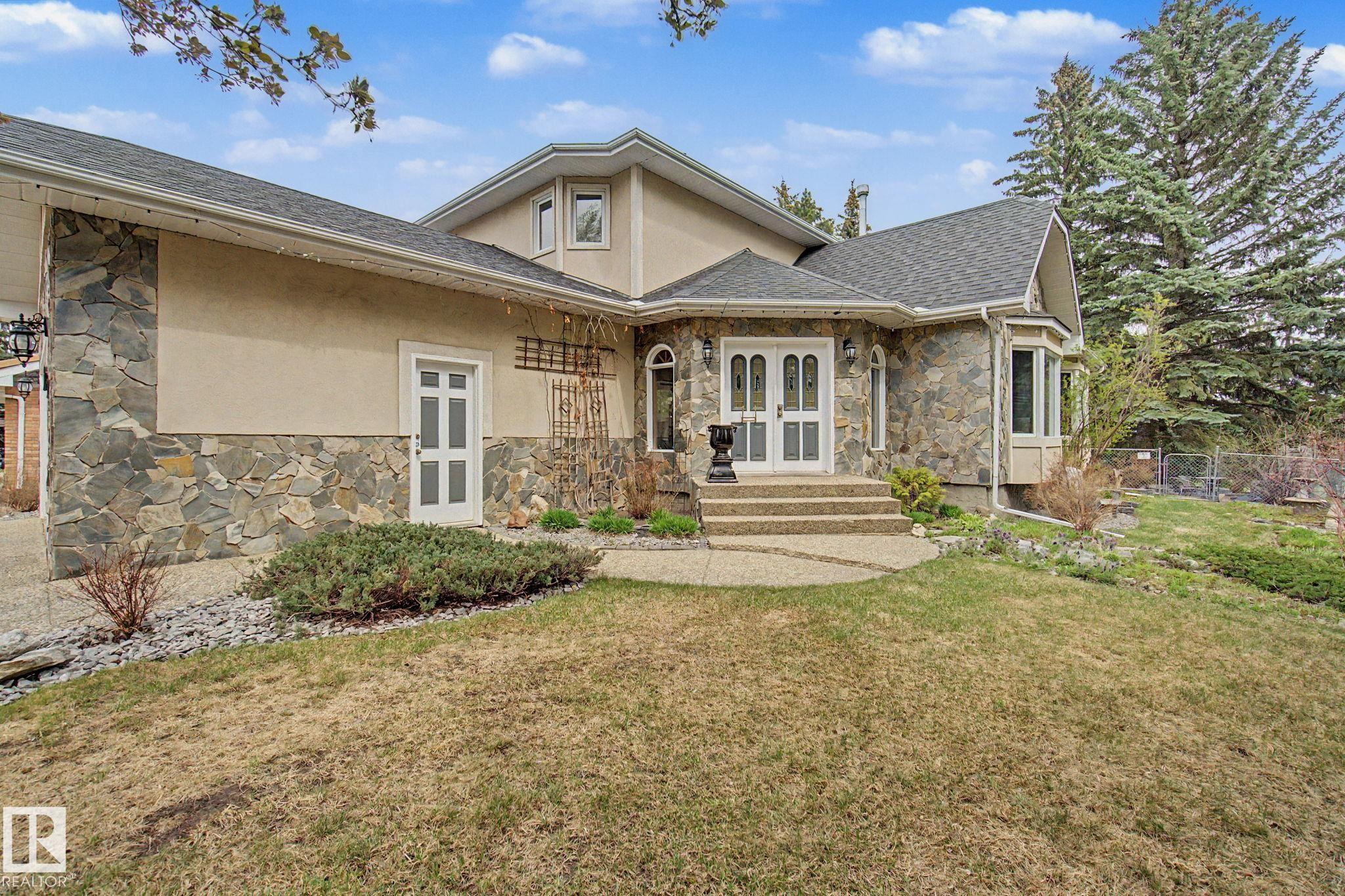 1 FIELDSTONE Drive