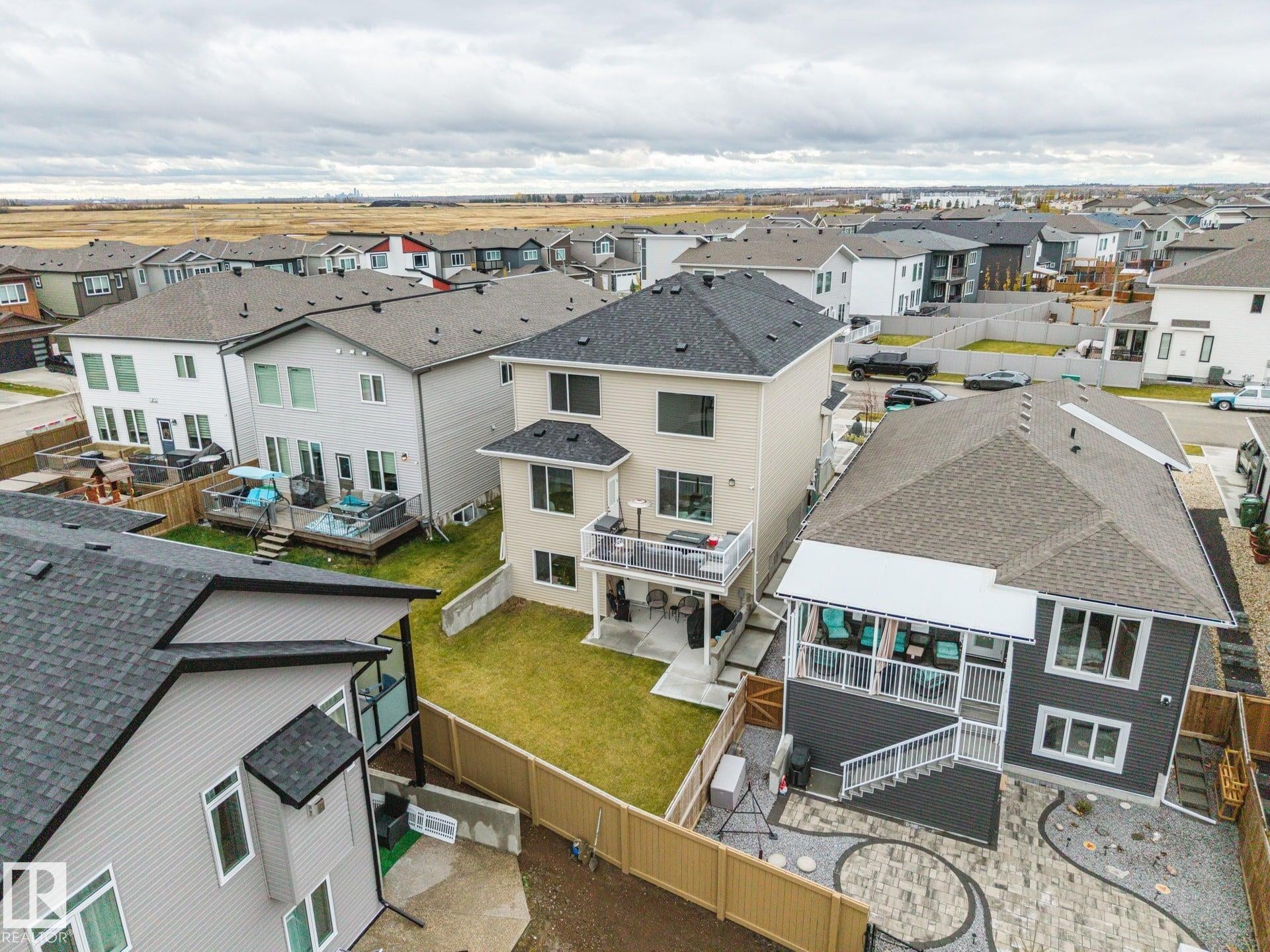 58 Hummingbird Crescent