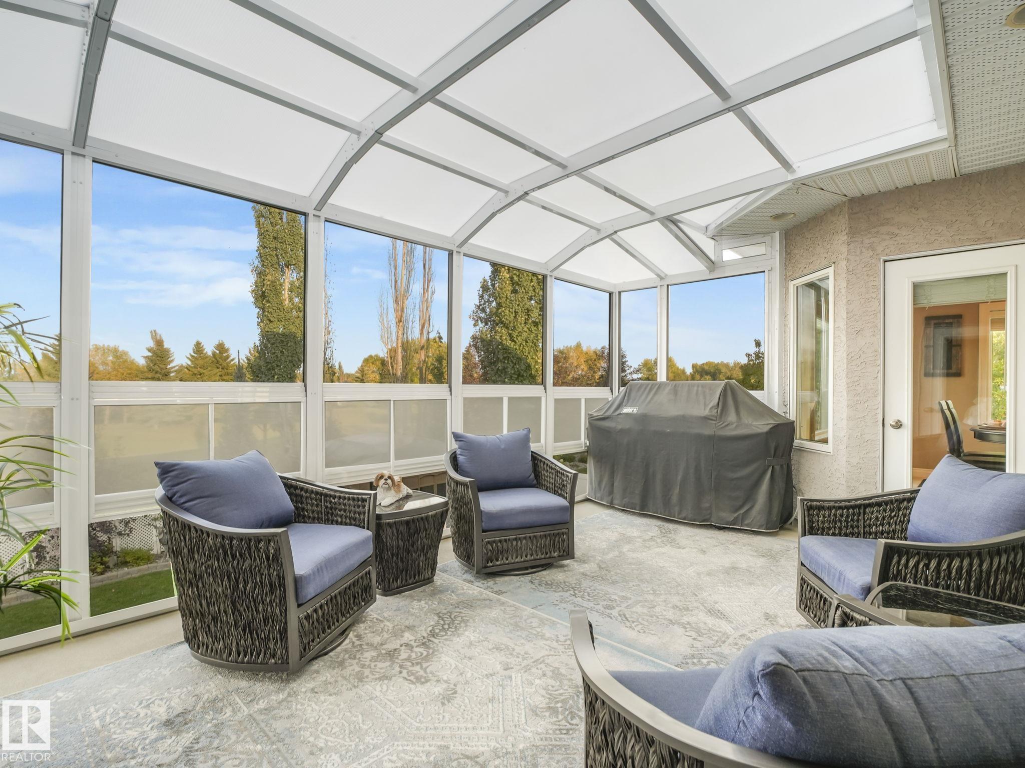 81 PROMENADE Boulevard