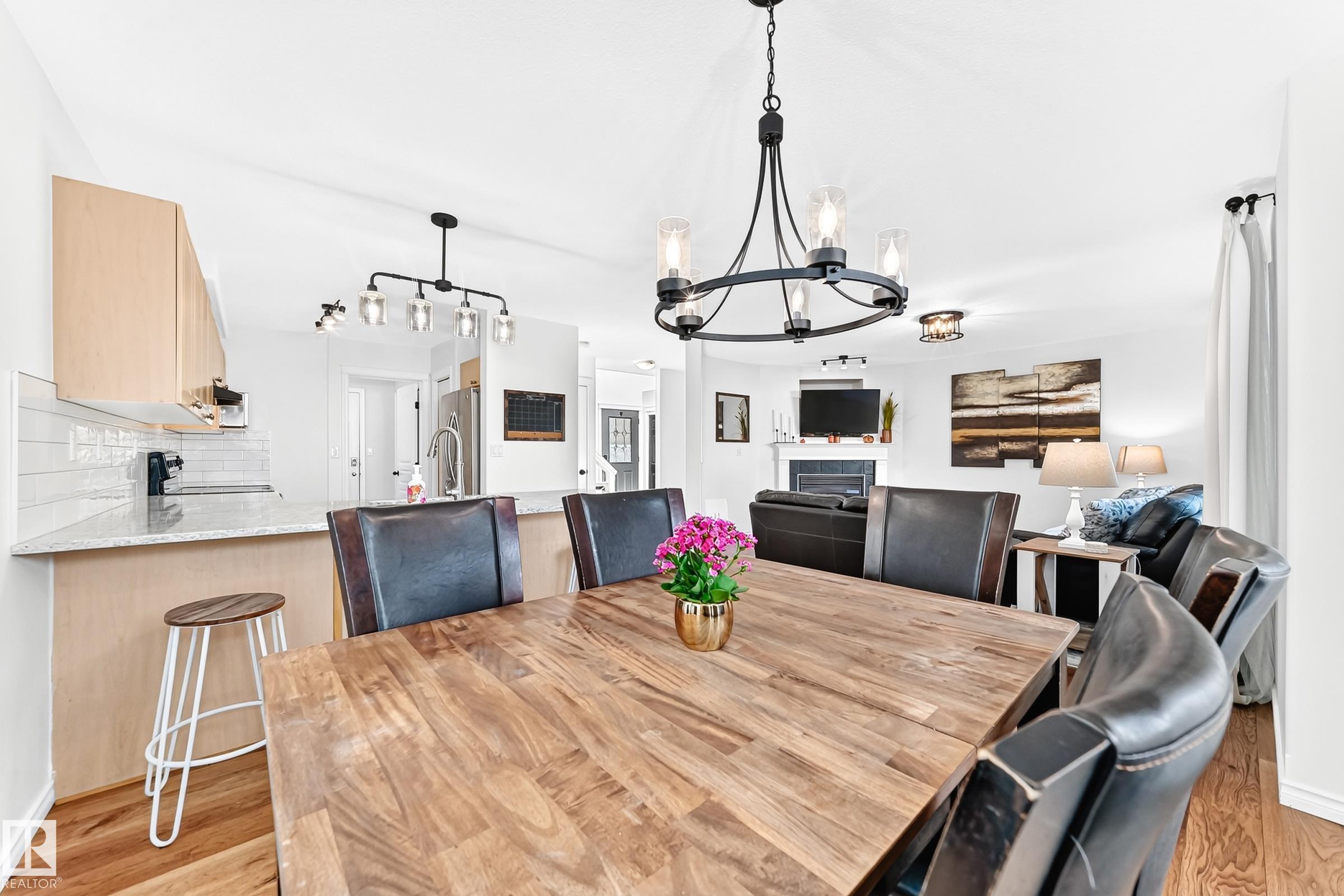 86 EASTGATE Way
