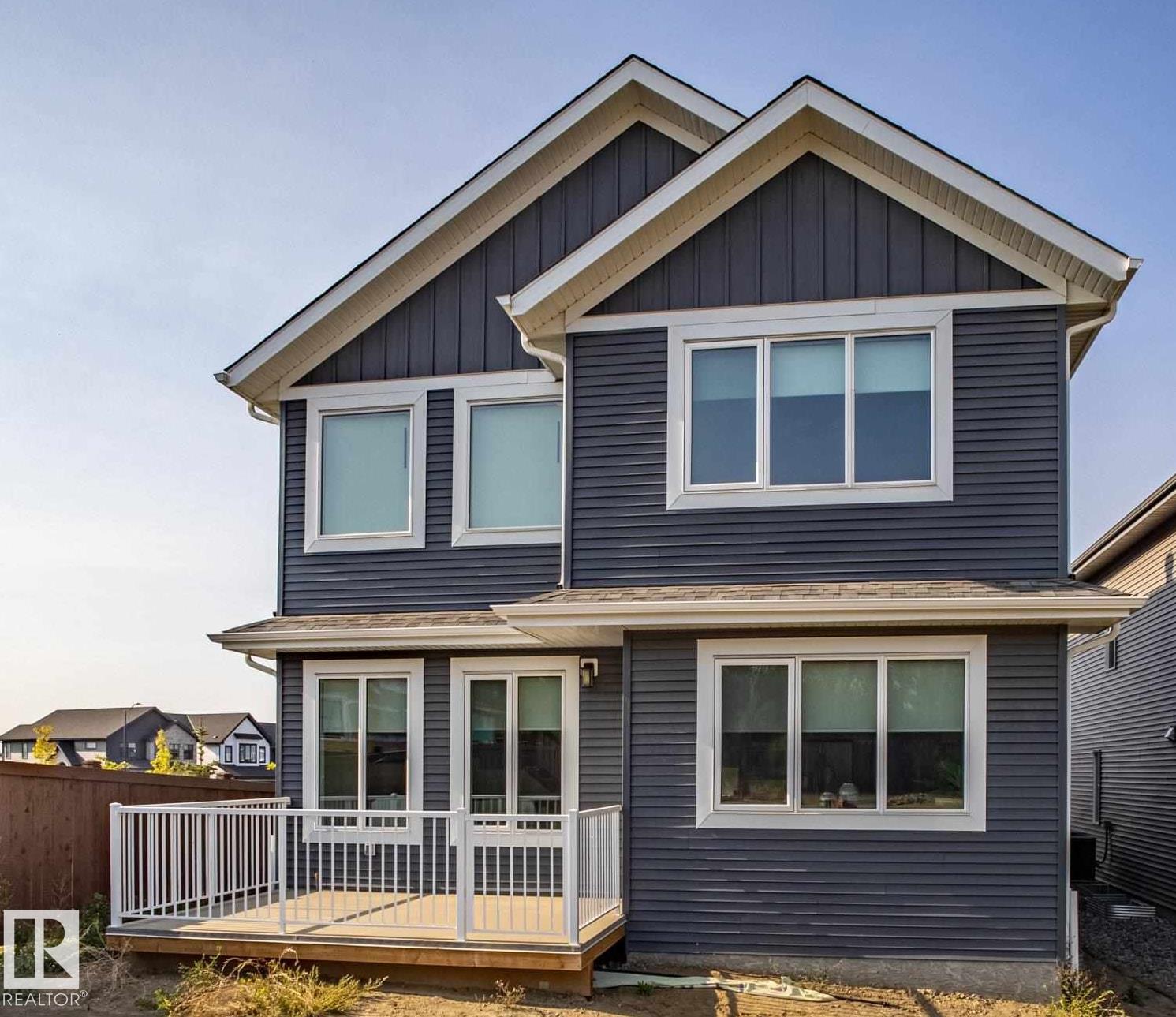 62 FENWYCK Boulevard