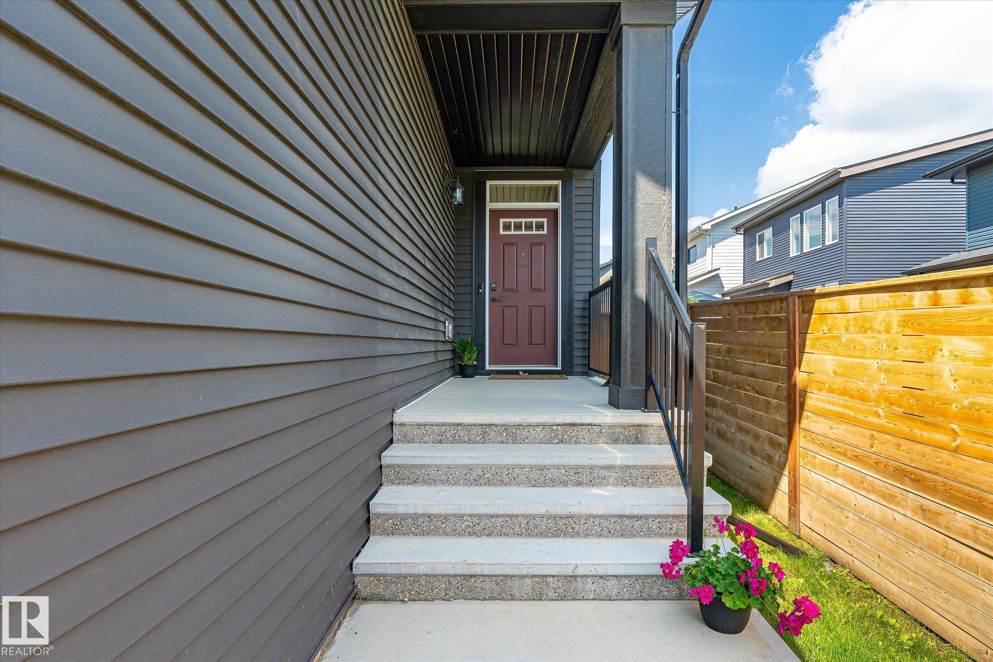 11 RHEA Crescent