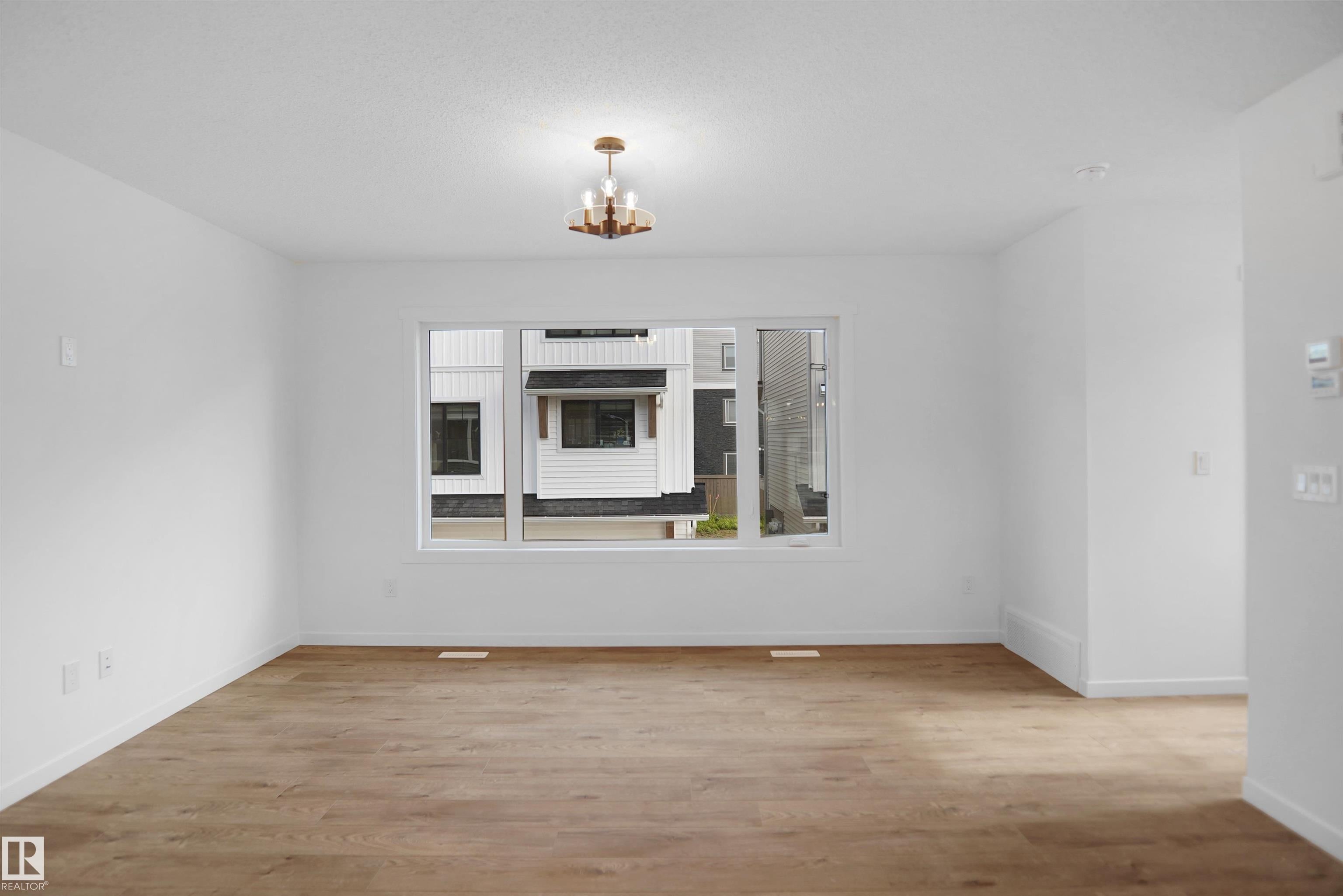 525 SECORD Boulevard 65