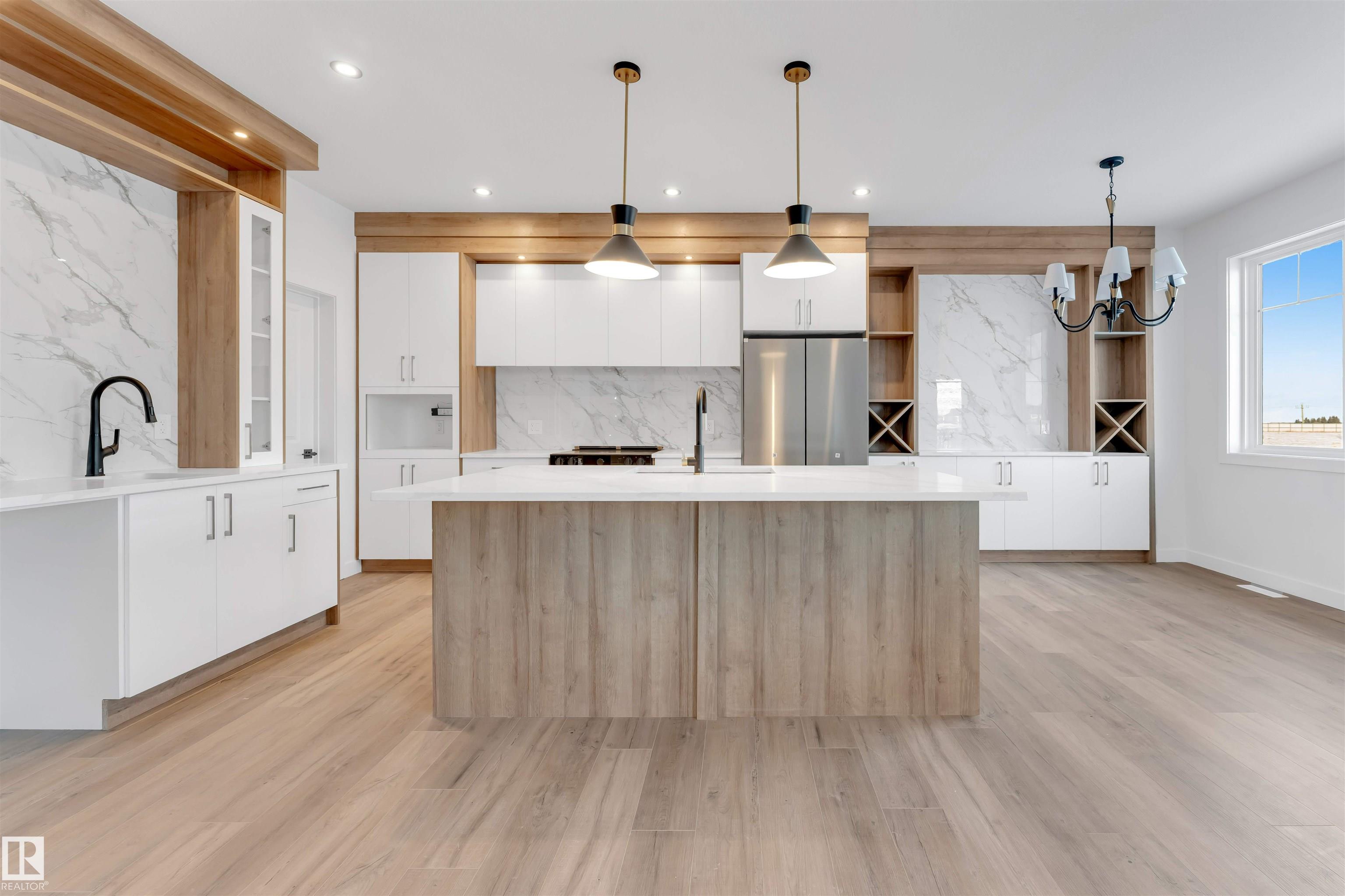 8 MEADOWGROVE Landing