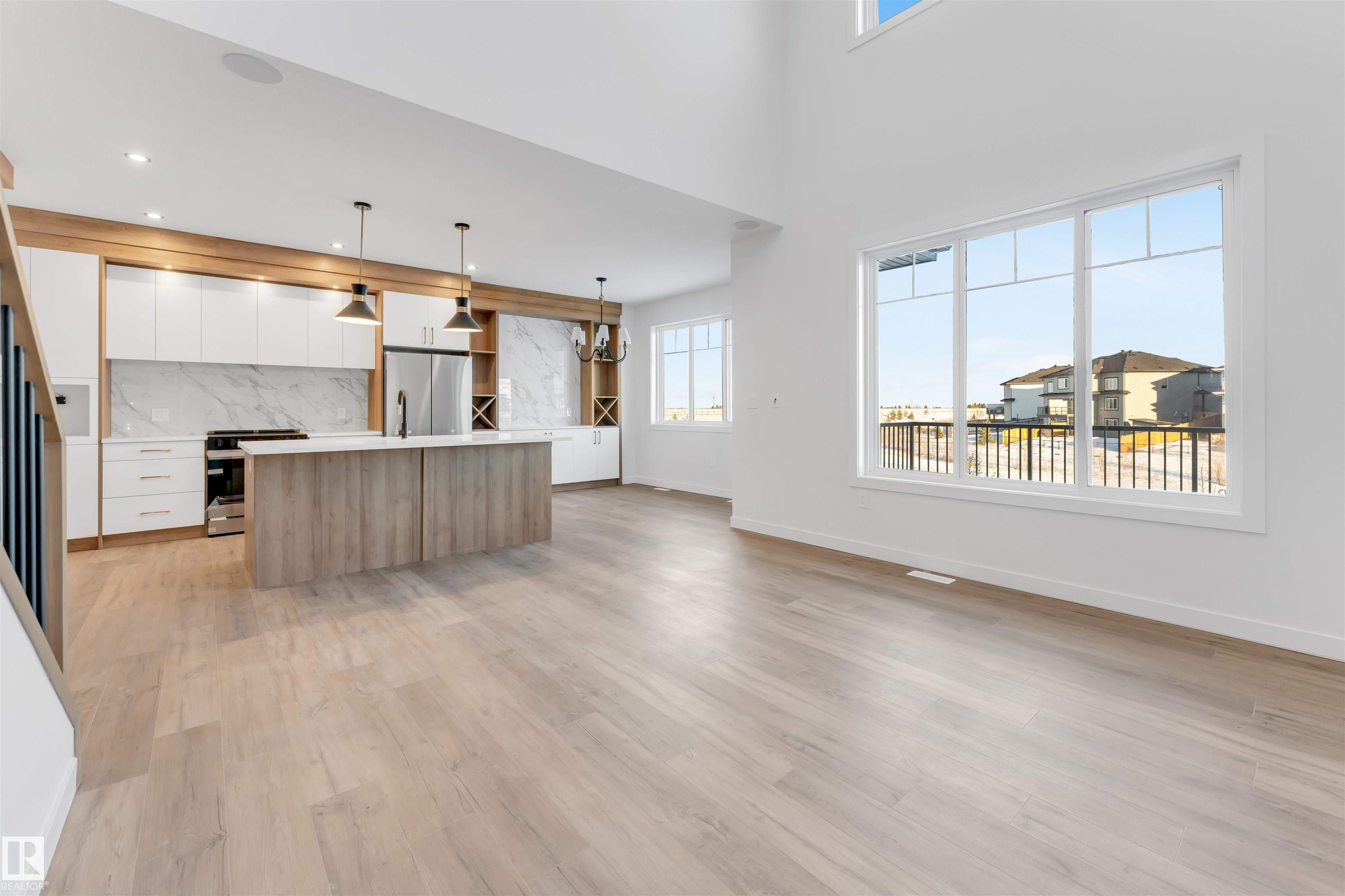 8 MEADOWGROVE Landing