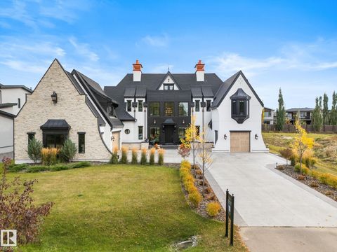 183 WINDERMERE Drive Edmonton AB T6W 0S4