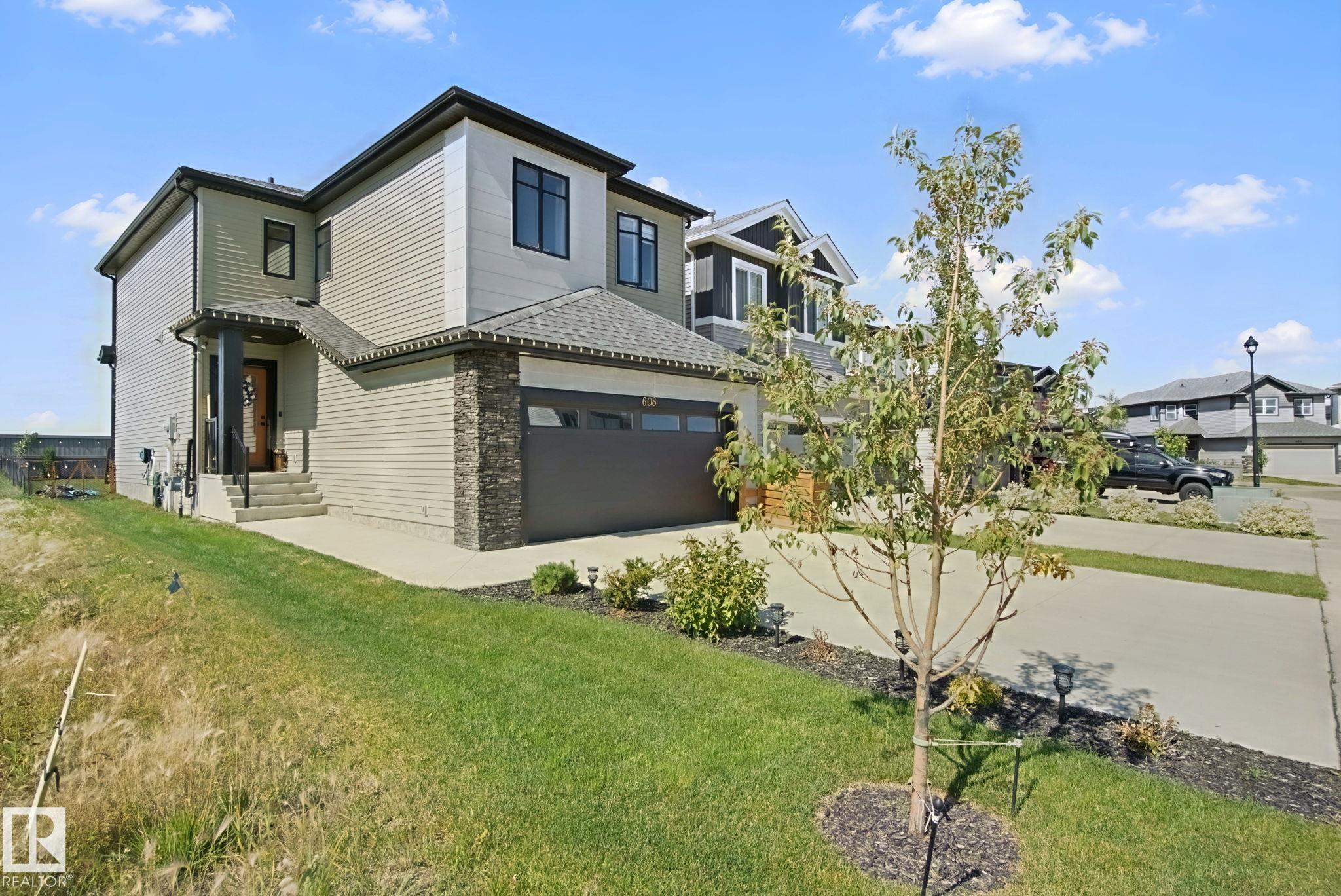 608 BOULDER Wynd