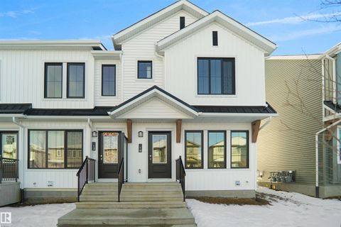 216 MARQUIS Boulevard Edmonton AB T5Y 4E7