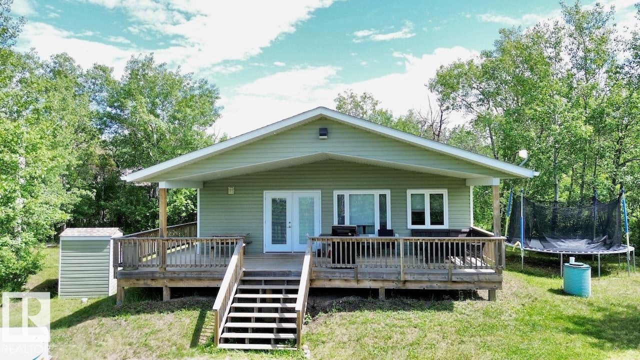 4 Kaylee Crescent WHITE SANDS