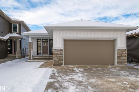 7 SYDWYCK Circle Spruce Grove AB T7X 4C9