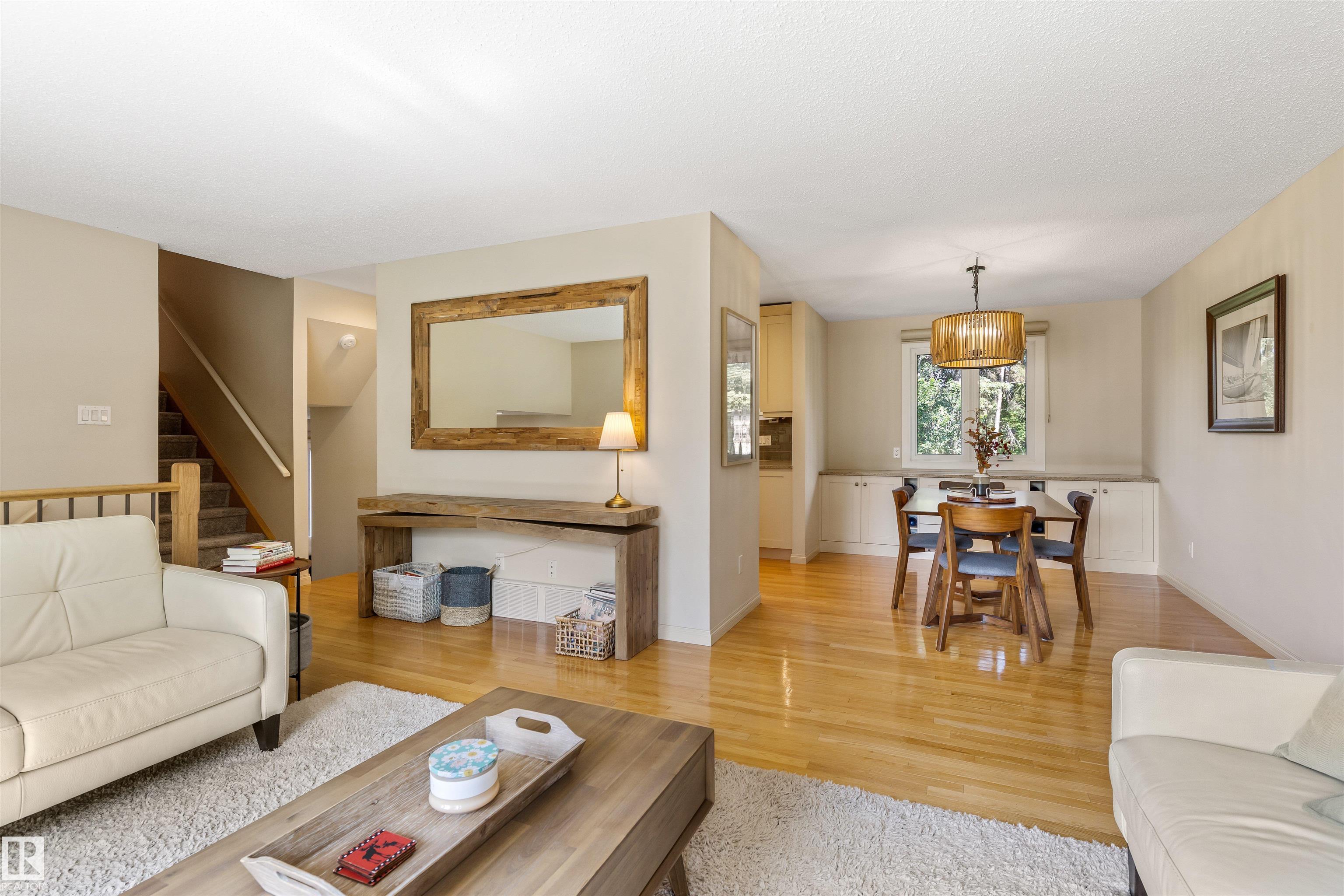 9 BUTTERFIELD Crescent