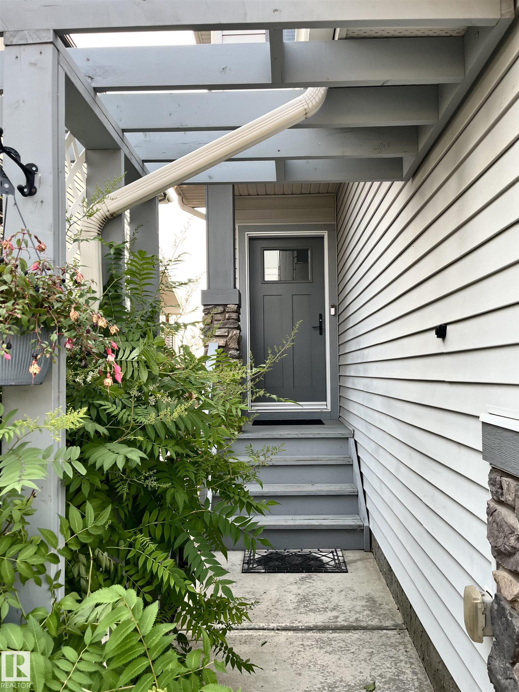 108 SOUTH CREEK Wynd