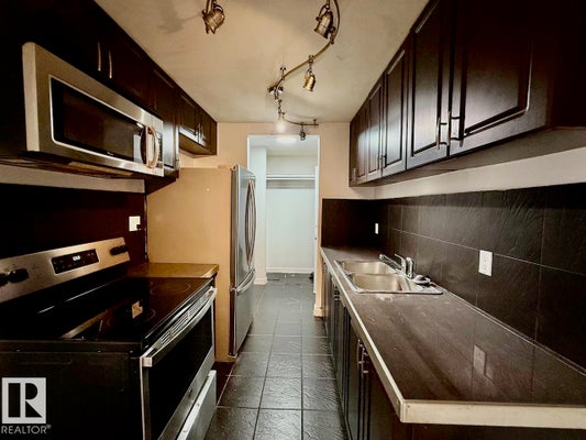 4C - 5715 133 Ave Nw, Edmonton, AB 4