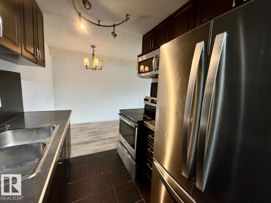 4C - 5715 133 Ave Nw, Edmonton, AB 5