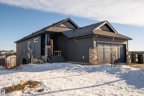 605 Boulder Wynd Leduc AB T9E 1M1