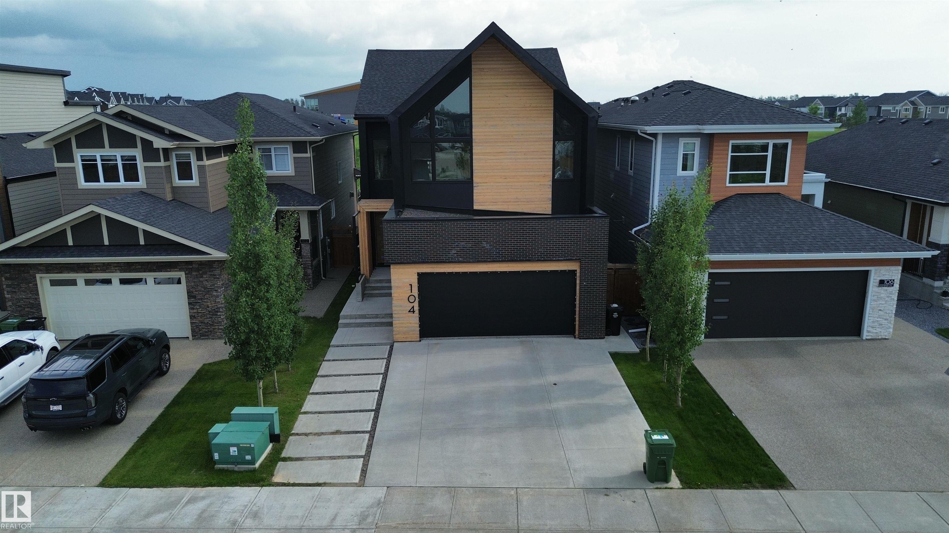104 EDGEWATER Circle