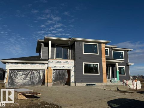 27 REDPOLL Wynd St. Albert AB T8N 8C7